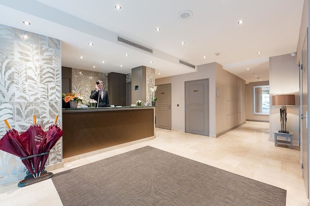 Hôtel Montbriand Antony 3