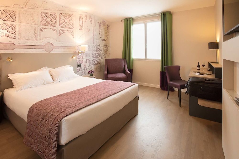Hôtel Montbriand Antony 4 estrelas em Le Mesnil-Amelot