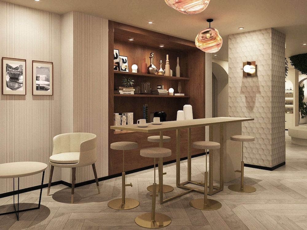 Hôtel Mercure Paris Ouest Saint Germain 4 estrellas en Versalles