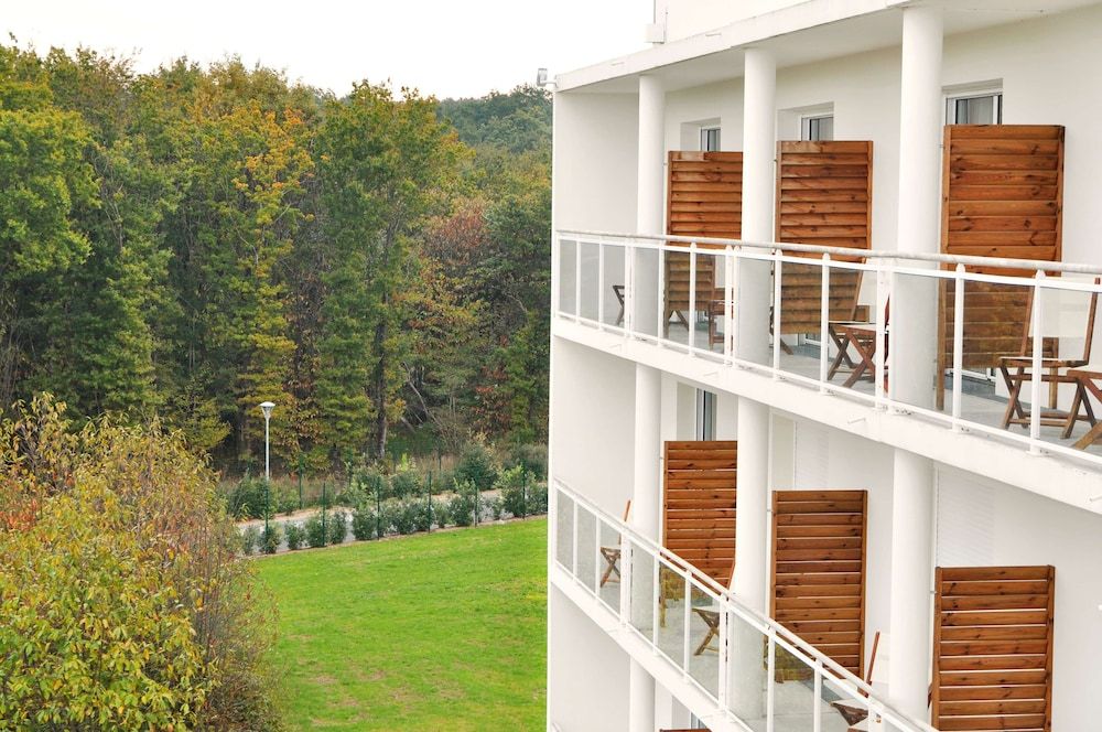 Golden Tulip Nantes Carquefou Suites 4 estrelas em Carquefou