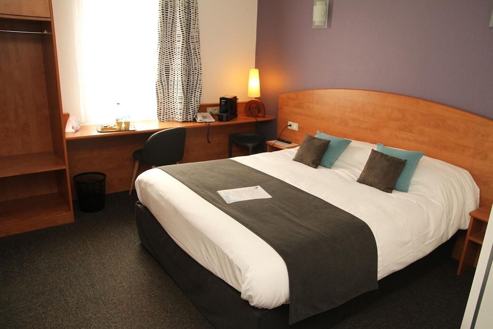 Brit Hotel Bressuire (formerly Plume Hotel) 3 estrellas en Bressuire