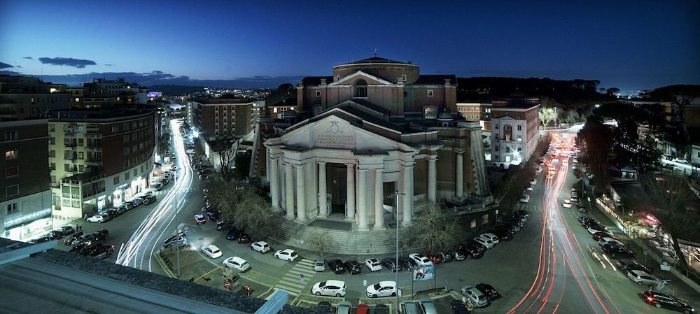 Radisson Blu GHR Hotel, Rome 1