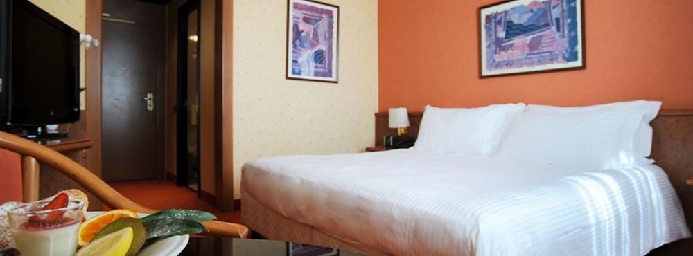 Meditur Hotel Pomezia 3