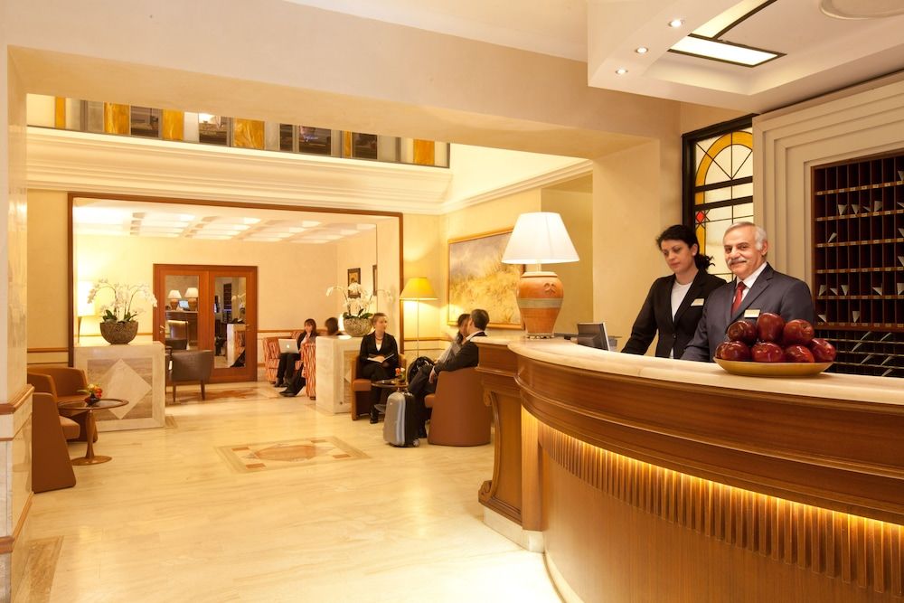 Hotel Diana Roof Garden 2