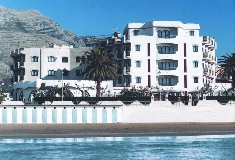 Bajamar Beach Hotel 3