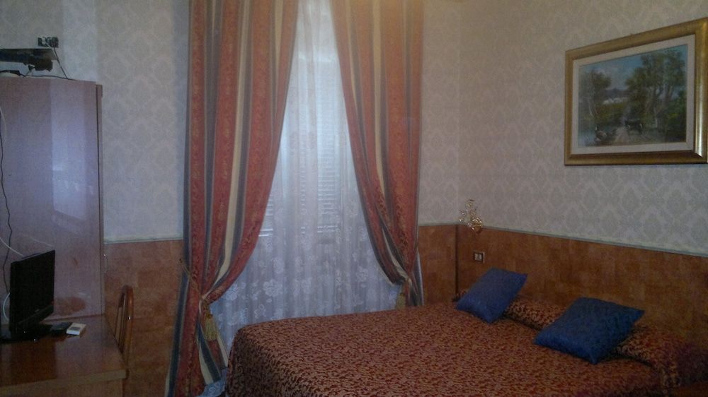Hotel Ventura Rome 3