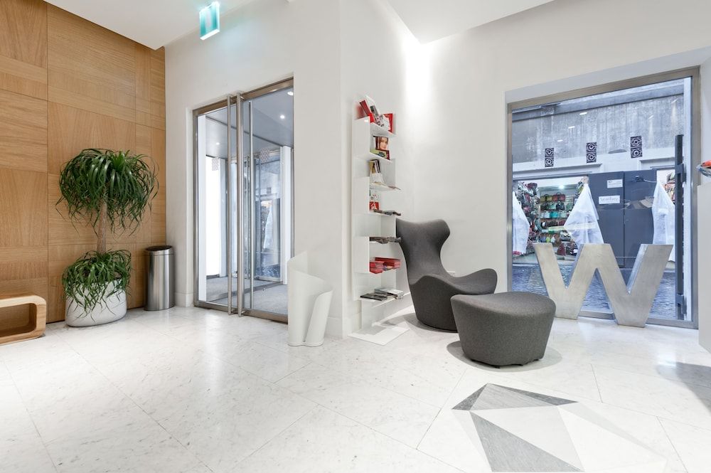 Hotel White 2