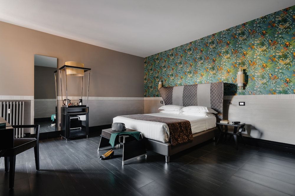 Mood Suites Tritone 1
