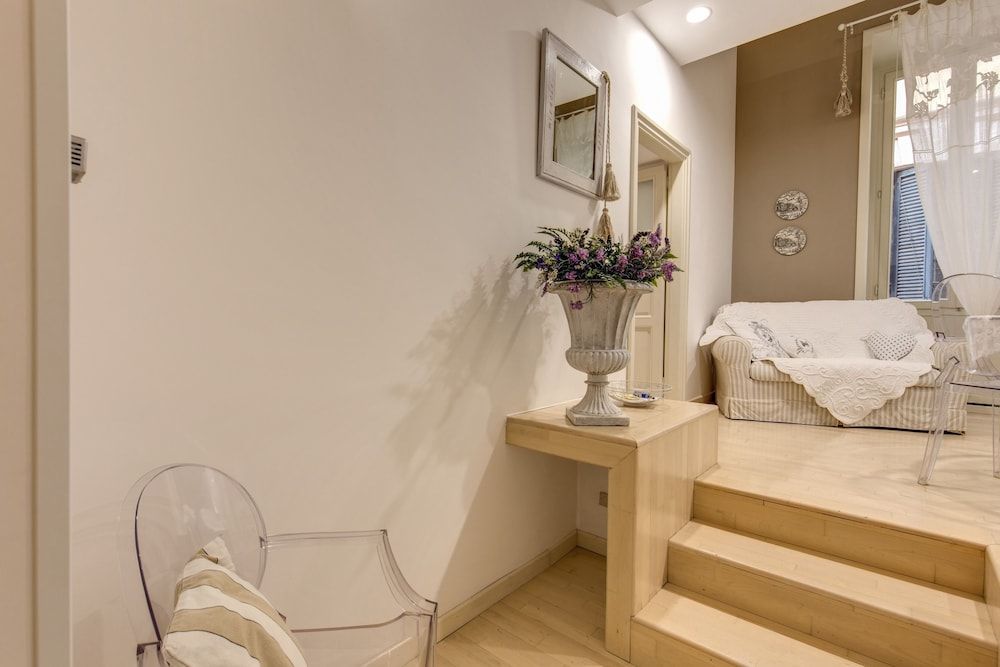 Trevi Miracle Suite 2