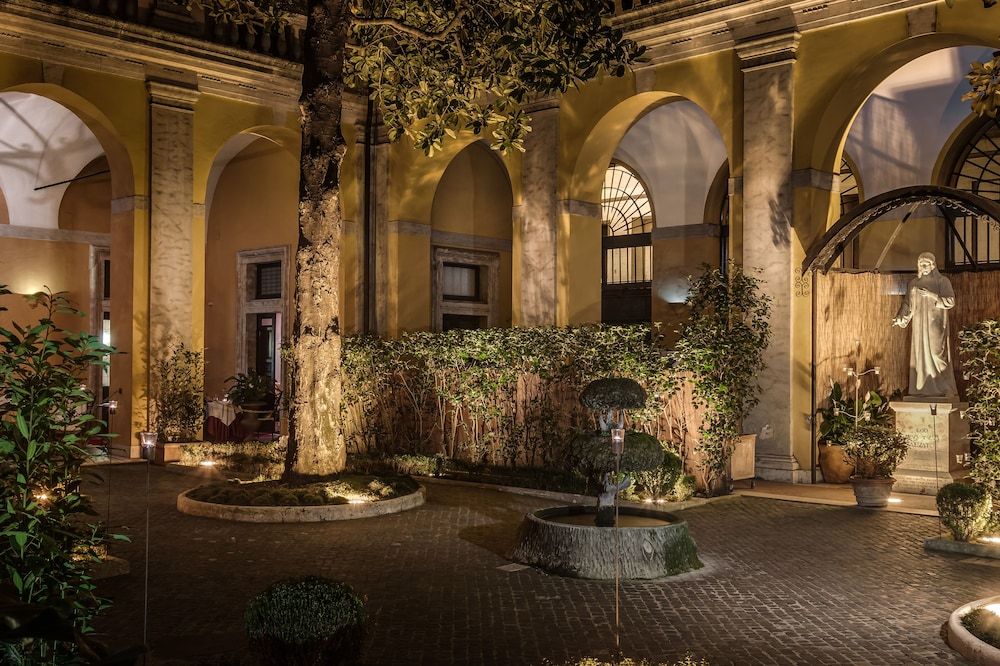 Palazzo Cardinal Cesi 3