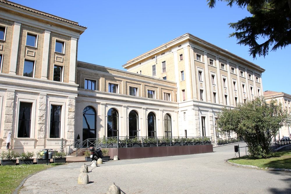 TH Roma - Carpegna Palace 1