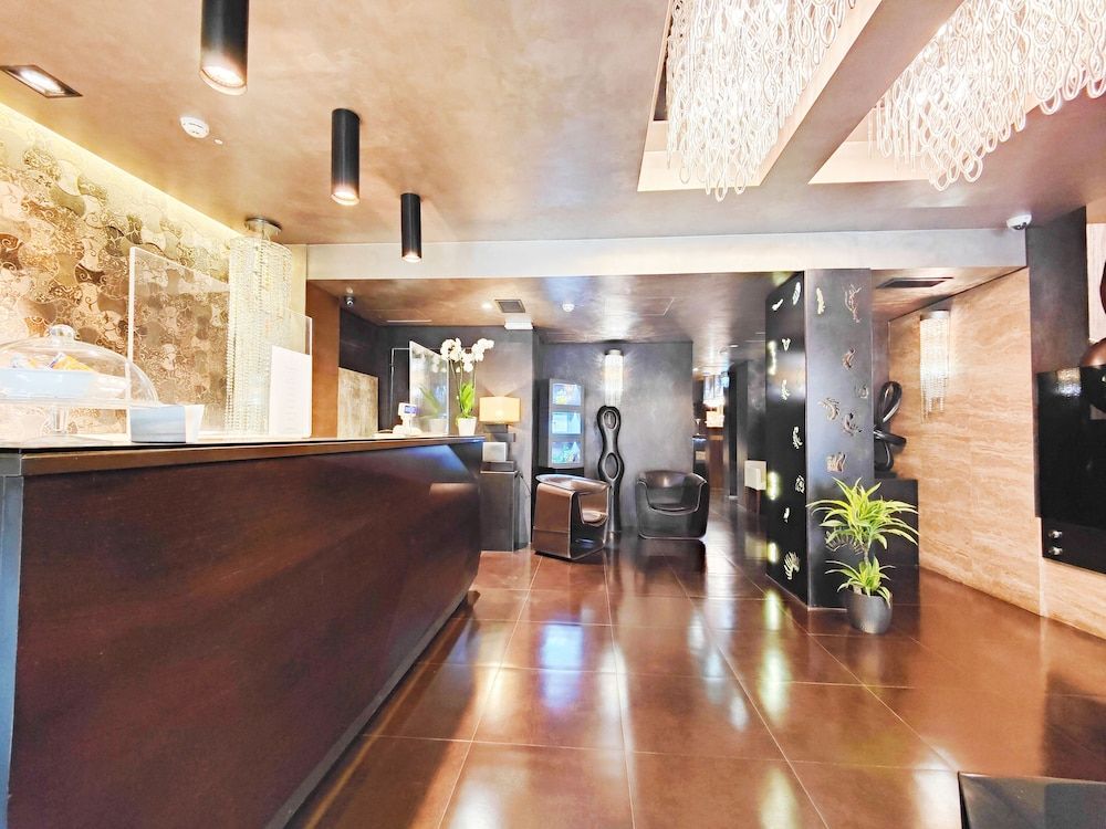 Hotel Divina Luxury 2