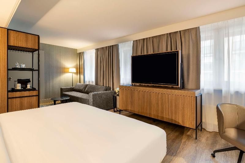 NH Amsterdam Leidseplein 2