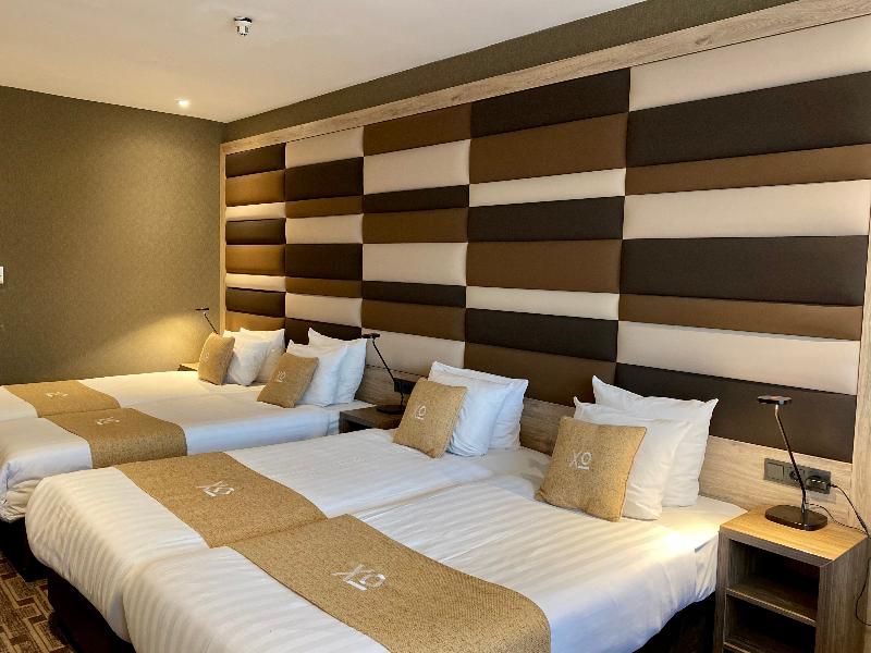 Xo Hotels Blue Tower 3