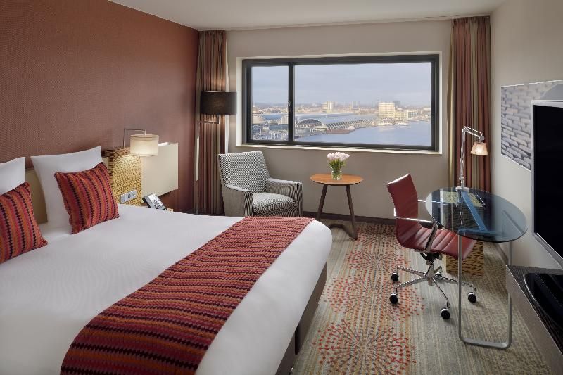 Mövenpick Hotel Amsterdam City Centre 3