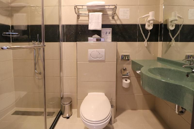 XO HOTELS Blue Square 2
