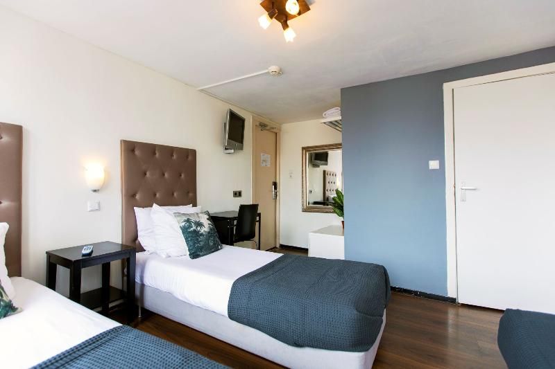 Quentin Arrive Hotel 2