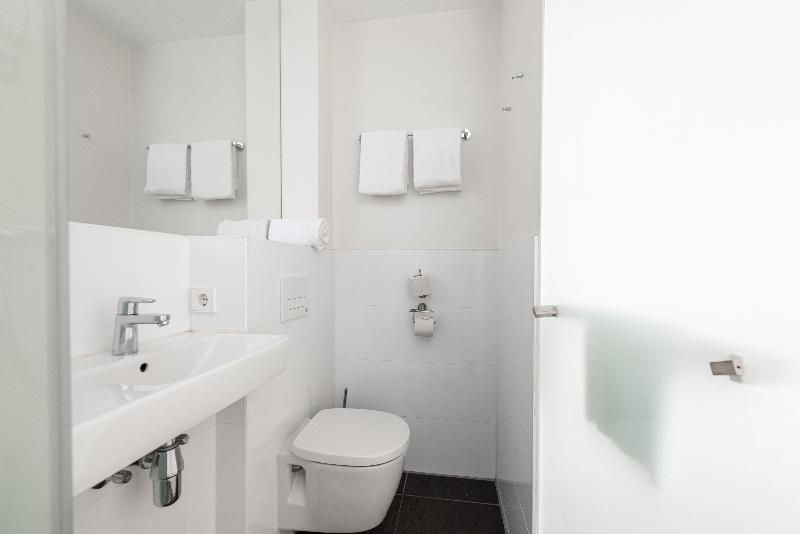 easyHotel Amsterdam Arena Boulevard 2 estrelas em Amesterdão