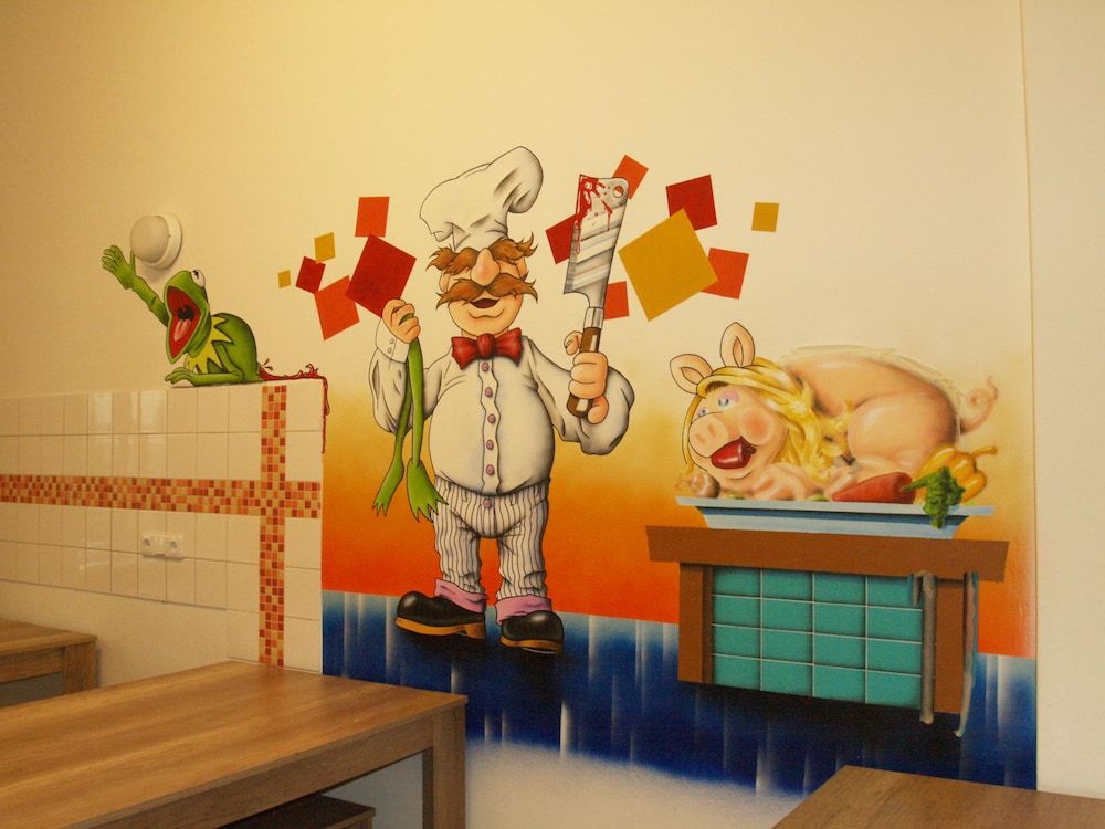 HappyGoLucky Hotel & Hostel 3