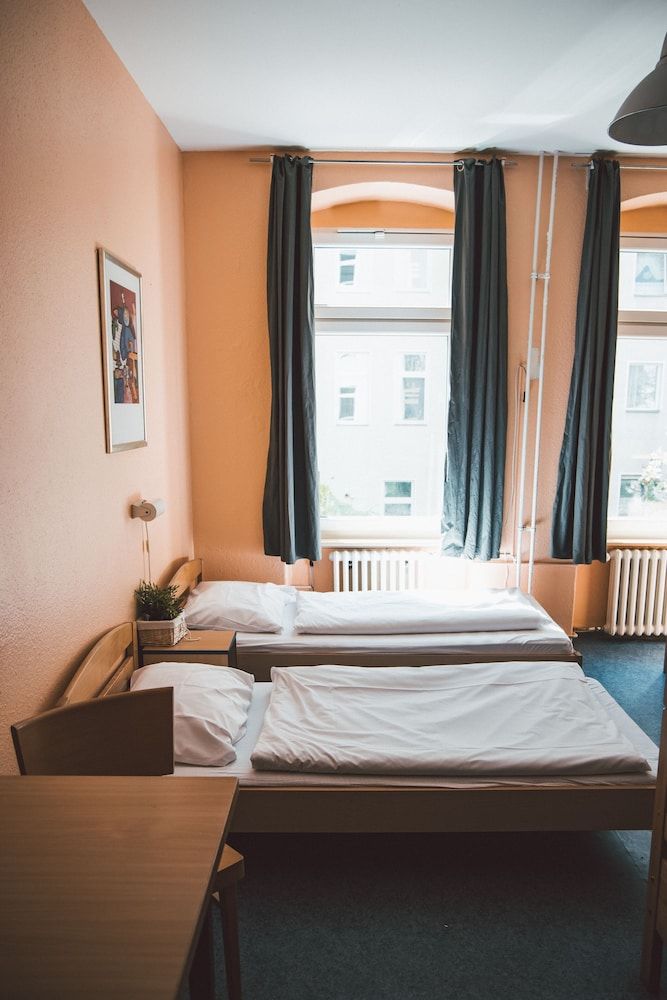 Happy Hotel Berlin 1