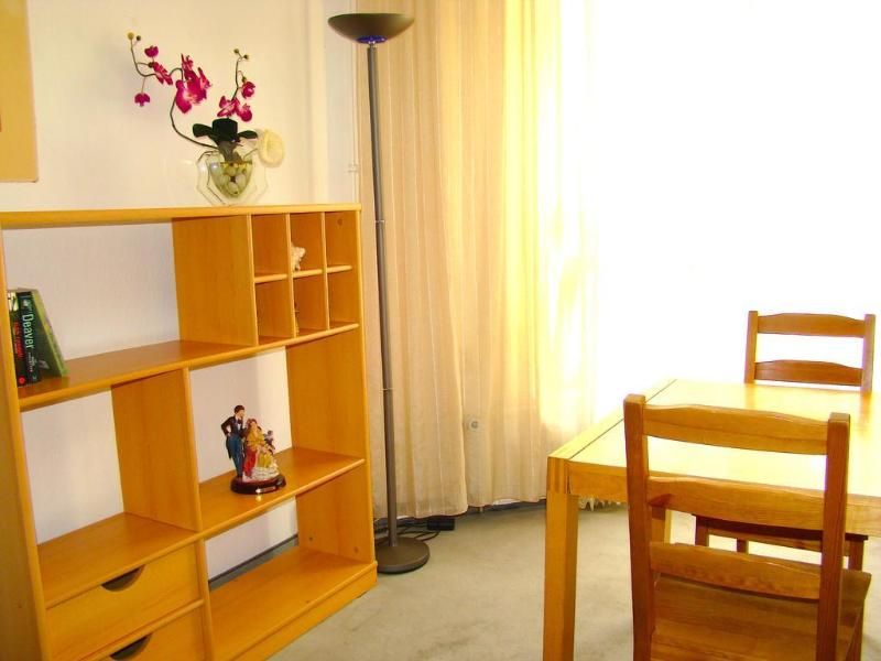 The Brandenburg Gate Hostel 2