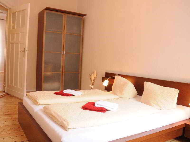 Europe Apartments Brüsseler Strasse 1