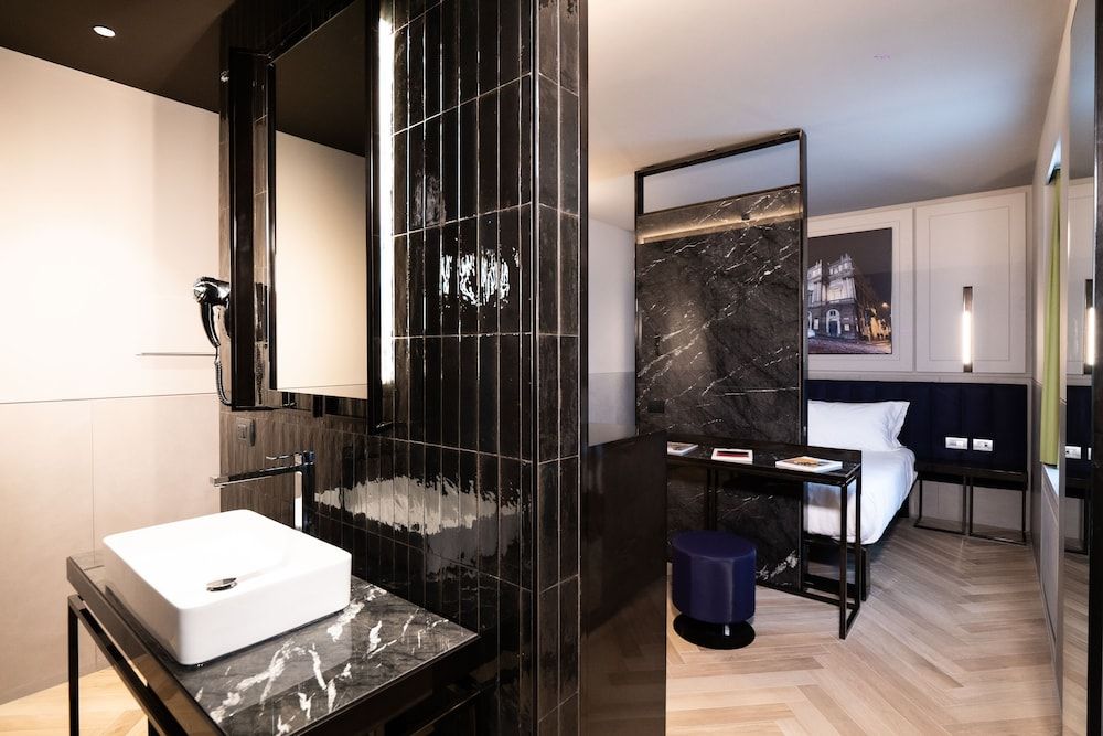 Heart Hotel Milano 3
