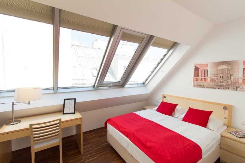 CheckVienna - Maria-Theresien-Strasse 3