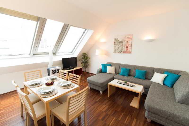 CheckVienna - Maria-Theresien-Strasse 2