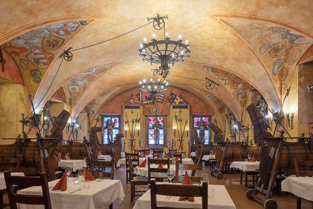 Pytloun Old Armoury Hotel Prague 1