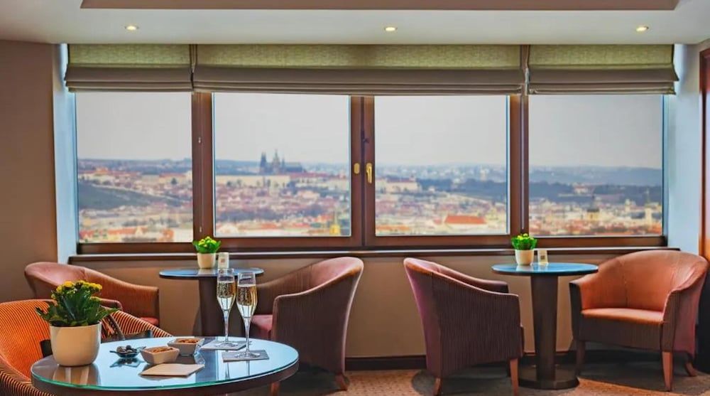 Grand Hotel Prague Towers 3
