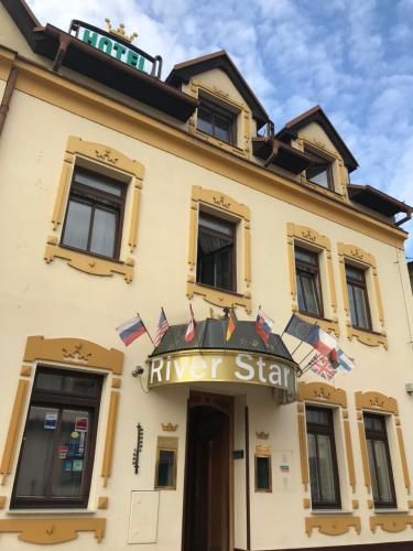 River Star Hotel 2