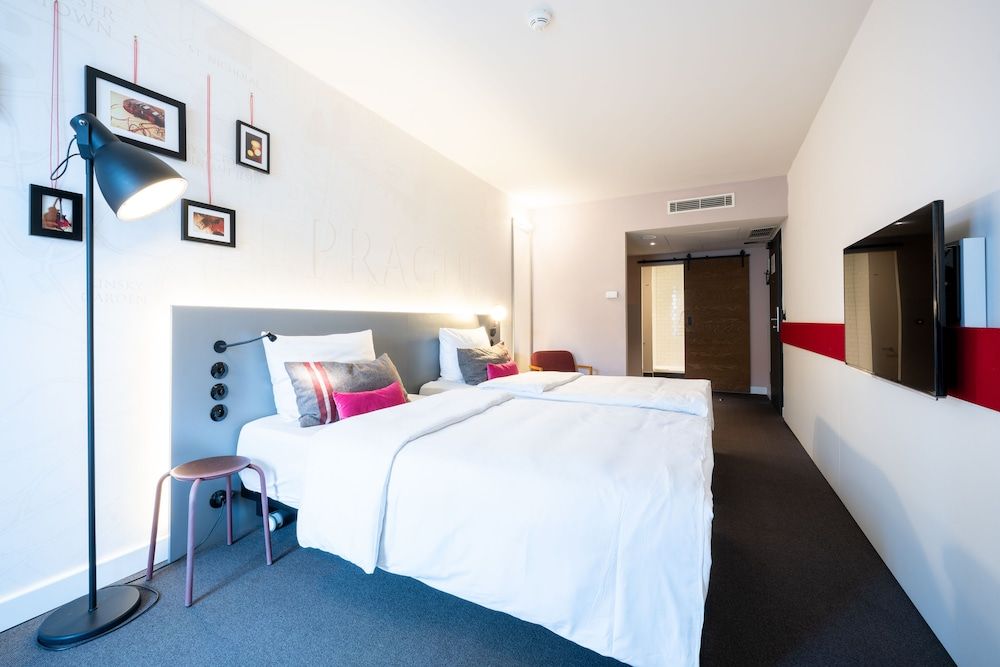 Hotel PULSE8 3