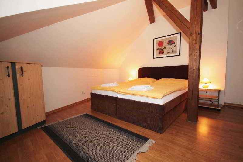 Jungmann Apartments 3