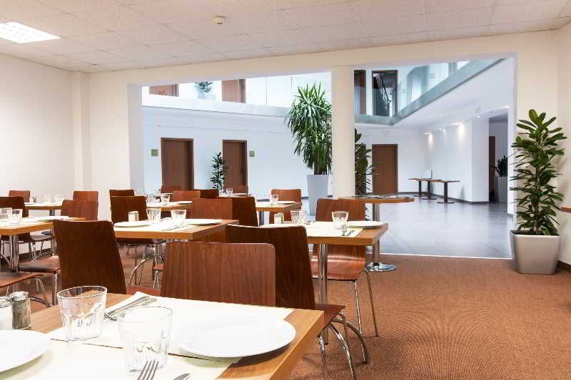 Sport Hotel Brve Hostivice 2