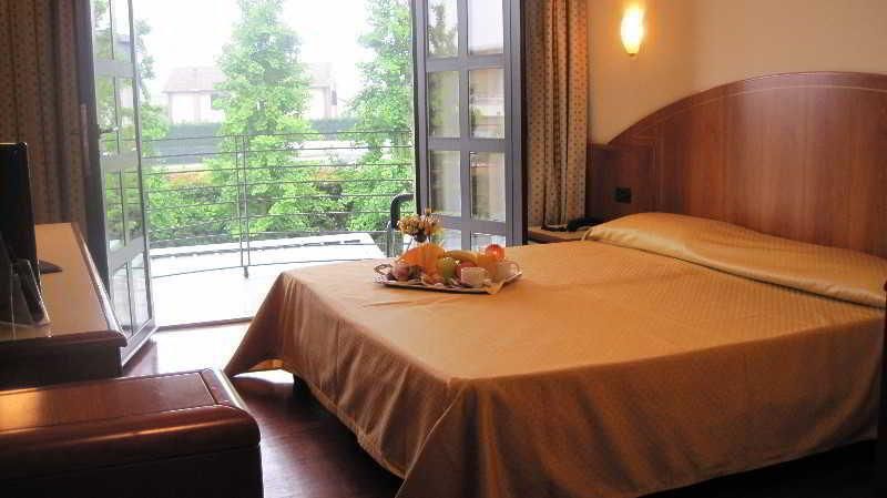 BandB HOTELS HOTEL PRESTIGE ORNAGO 2