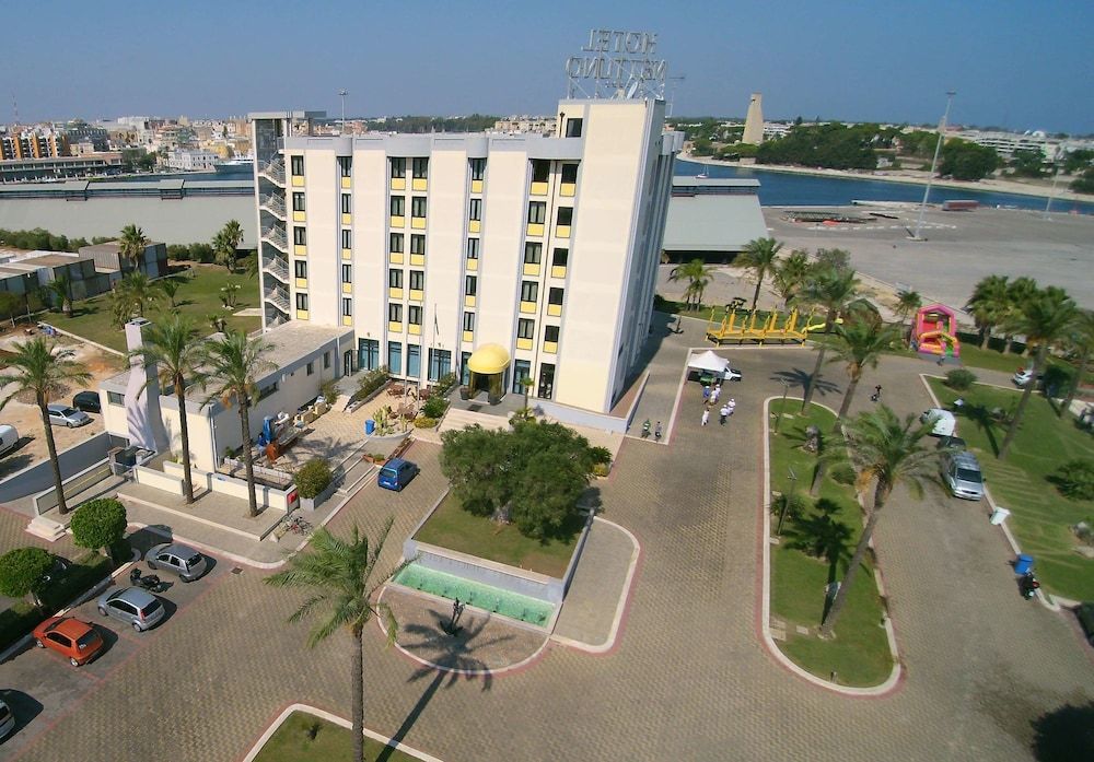 Best Western Hotel Nettuno 4 étoiles à Brindisi