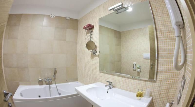 Centrum Palace Hotel 3