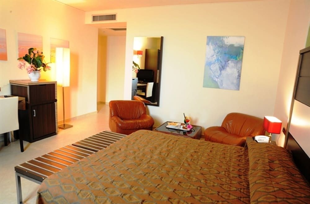 Viola Palace Hotel 3