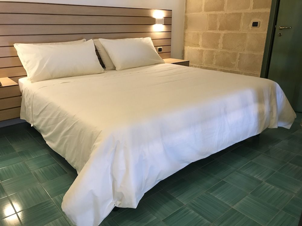 TH Brucoli - Venus Sea Garden 3