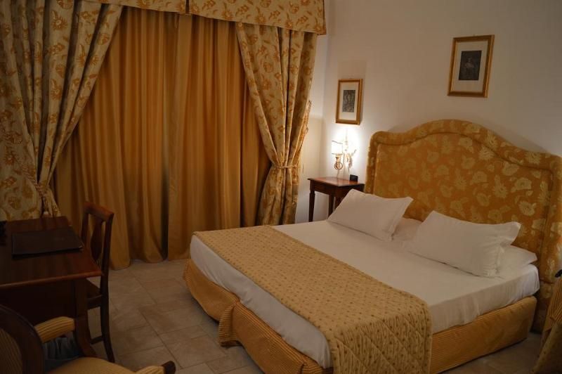 Relais Del Cardinale 2