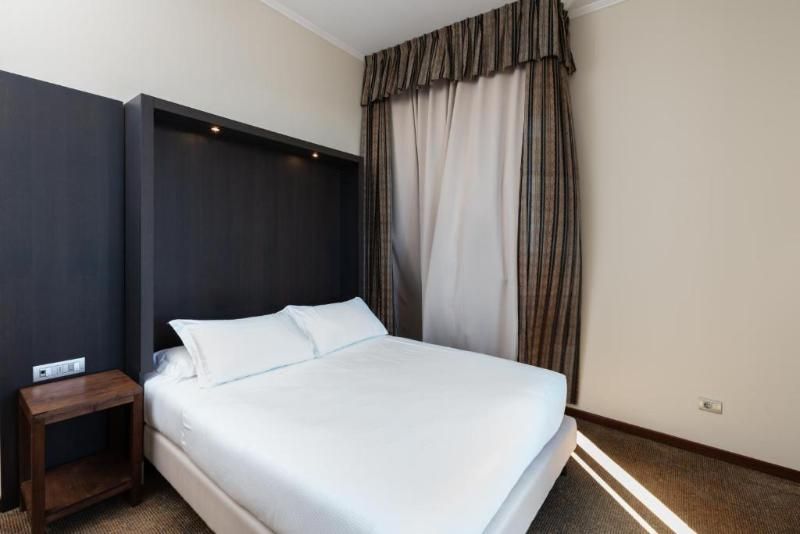 Shg Hotel Villa Porro Pirelli 3