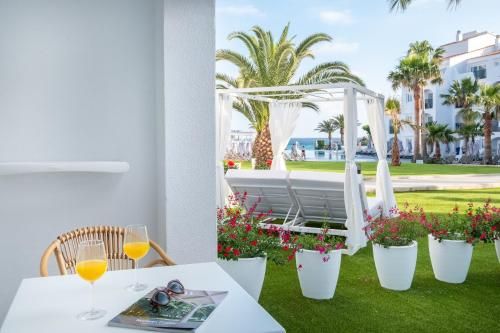 FERGUS Style Carema Beach 3