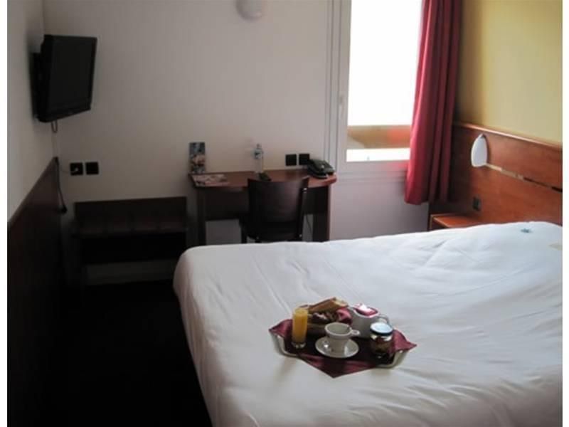 Brit Hotel Agen - L'Aquitaine 2