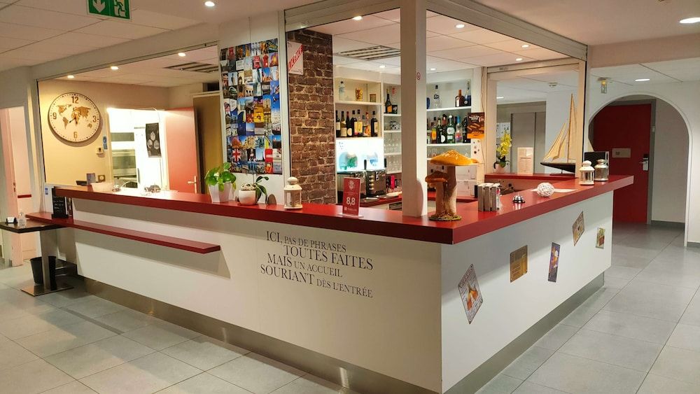 Kyriad Saint Chely d'Apcher - Aire de la Lozère 2