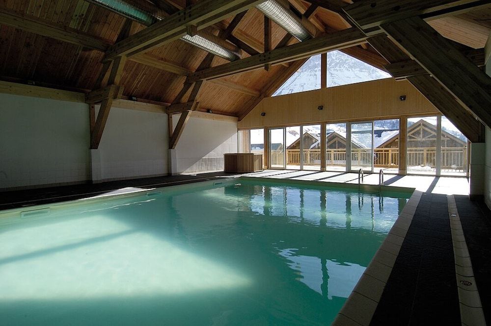 Noemys Les Chalets du Hameau des Aiguilles -1 estrellas en Albiez-Montrond