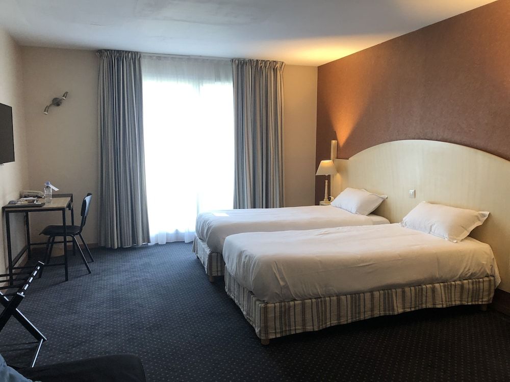 Best Western Golf D'albon 3 estrelas em Albon