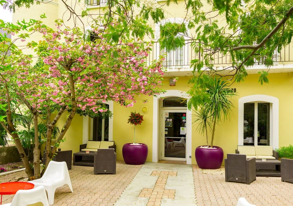 Appart'Hotel Castel Emeraude 2