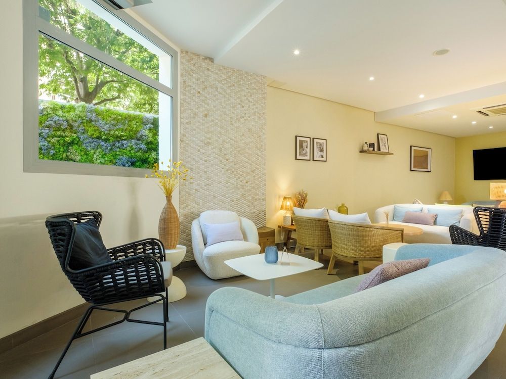 B&B HOTEL Antibes Juan-les-Pins 3