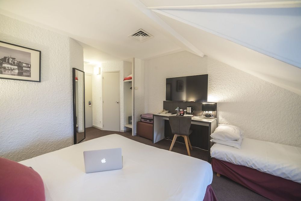 Mercure Auxerre Autoroute du Soleil 3